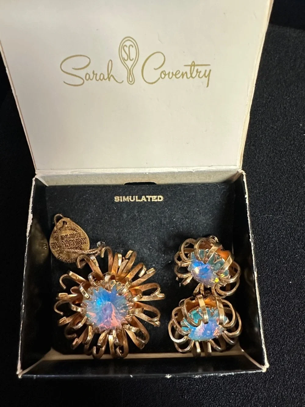 1969 Sarah Coventry Mystic Blue Brooch and Clip-On Earrings - Picture 12 of 13